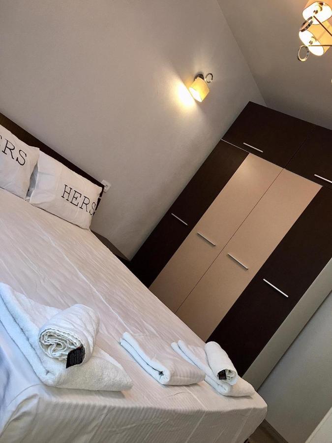 Modern Apartament Central Old Town Braşov Eksteriør billede